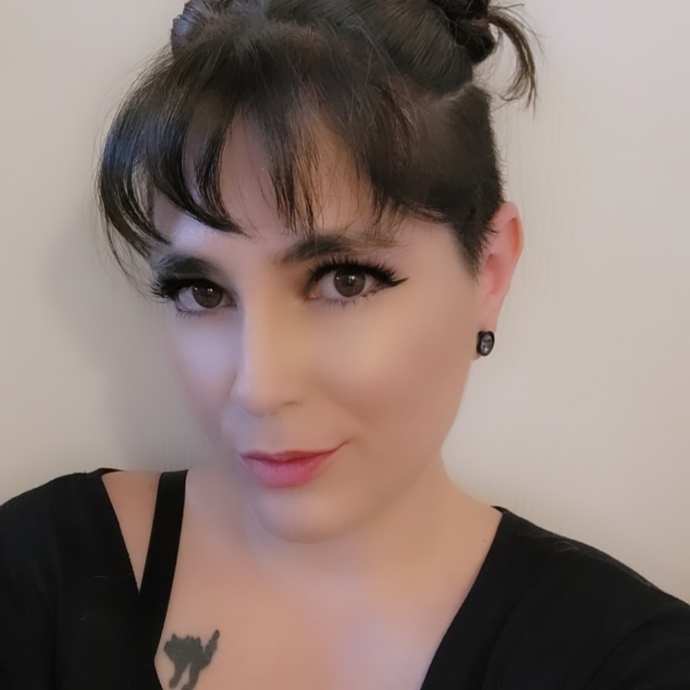Meet your Posher, Cindy